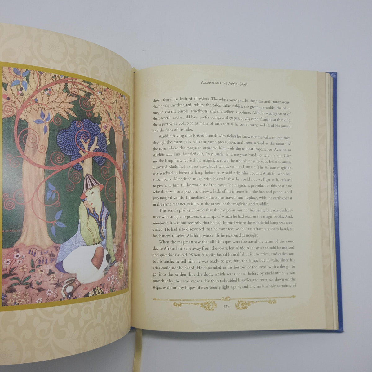 A Treasury of Best-Loved Fairy Tales - Barnes &amp; Noble, 2018