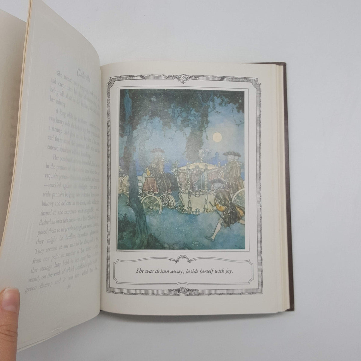 The Sleeping Beauty and other fairy tales from the Old French, retold by A.T. Quiller-Couch - Hodder, 1983