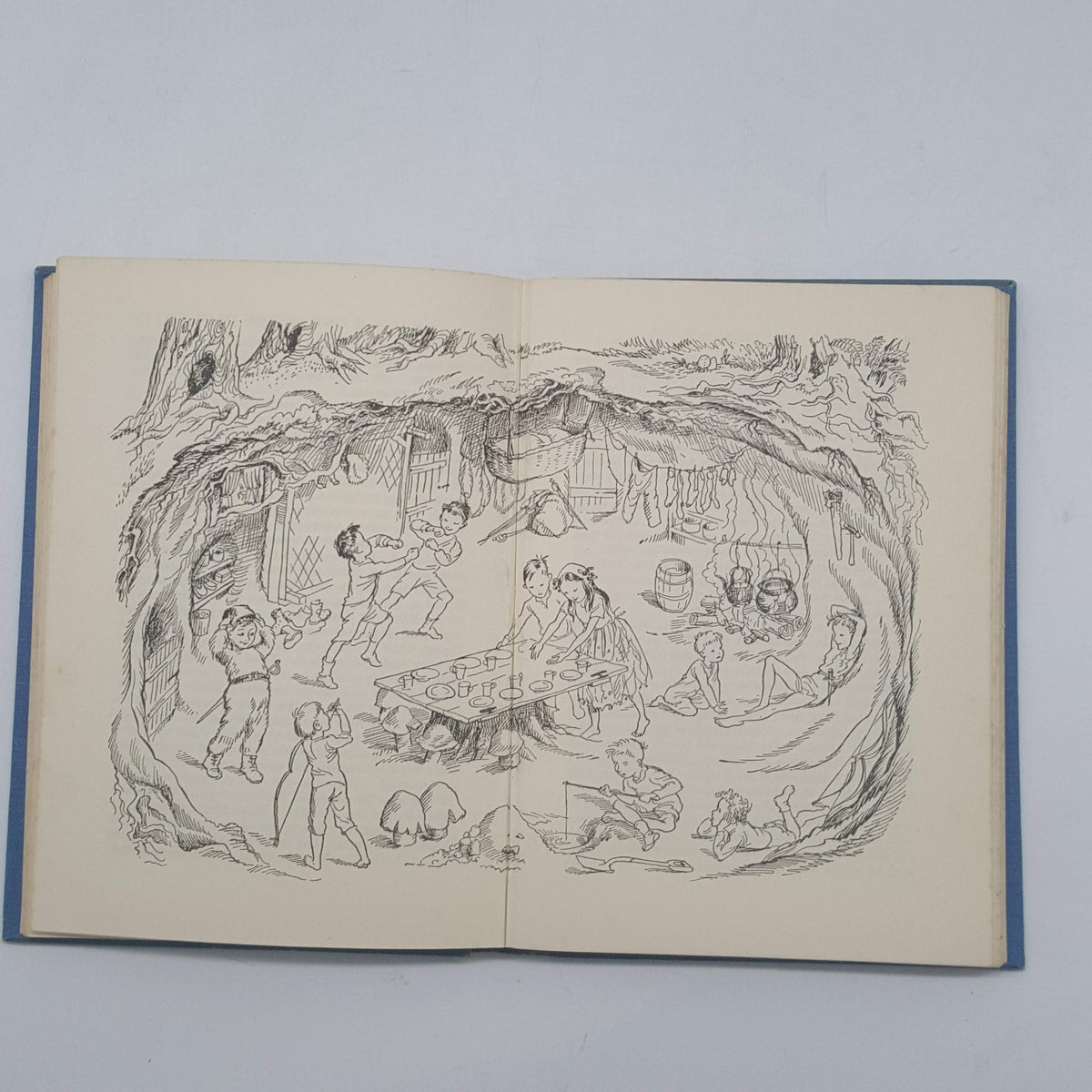 J. M. Barrie’s Peter Pan - Hodder &amp; Stoughton, 1954