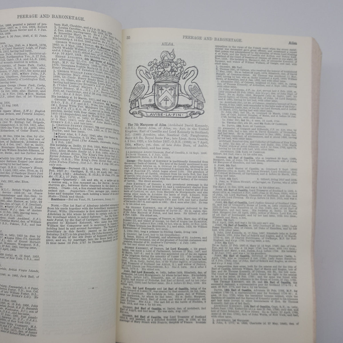 Burke's Peerage, Baronetage and Knightage 105th Edition, 1970