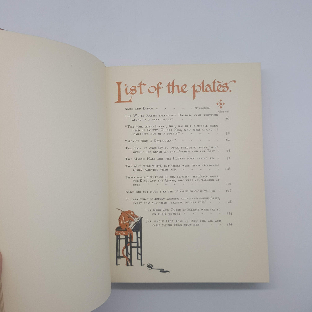 Alice's Adventures in Wonderland by Lewis Carroll - Hodder and Stoughton, 1982