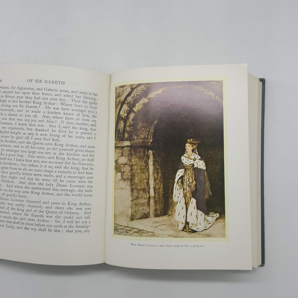 The Romance of King Arthur by Alfred W. Pollard - Macmillan, 1979