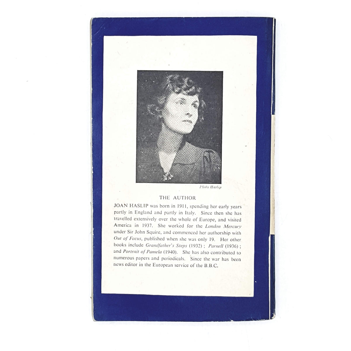 vintage-penguin-lady-hester-blue-biography-country-house-library
