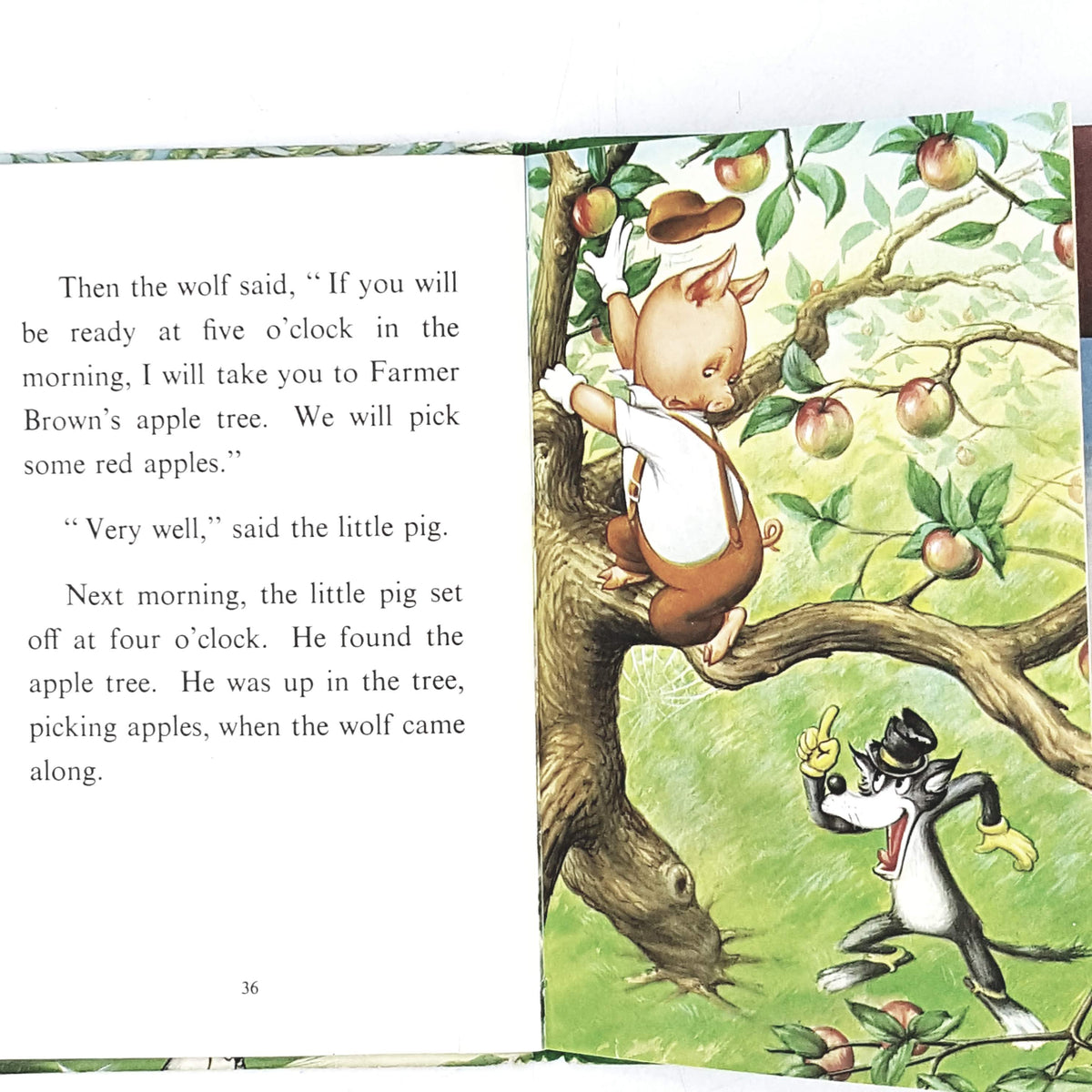 vintage-ladybird-the-three-little-pigs-kindergarten-books-country-house-library