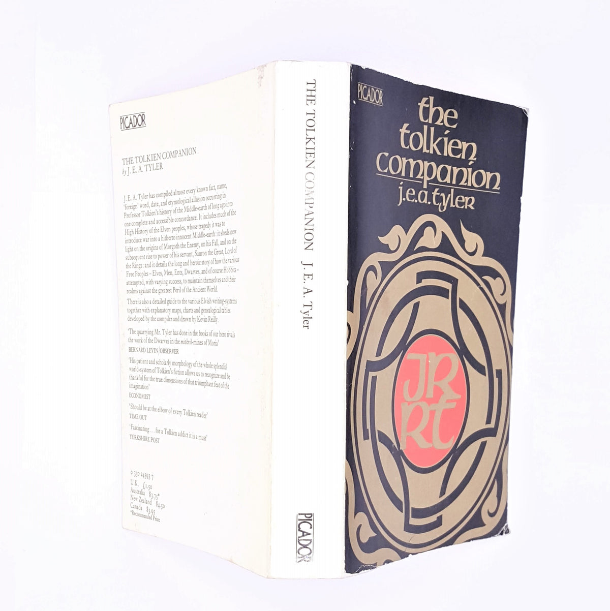 country-house-library-the-hobbit-thrift-books-vintage-antique-the-lord-of-the-rings-classic-tolkien