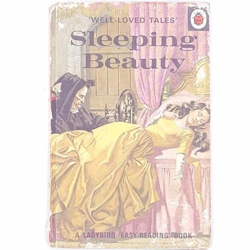 books-for-kids-old-antique-festive-gifts-ladybird-noel-vintage-decorative-thrift-december-sleeping-beauty-xmas-classic-christmas-gifts- patterned-christmas-country-house-library-