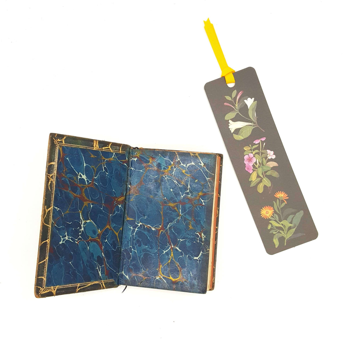 Pocket Sized Book of Common Prayer - Hymns A&amp;M