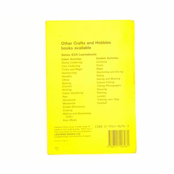 Ladybird 634 Learnabout: Cricket by Tony Bradshaw 1982