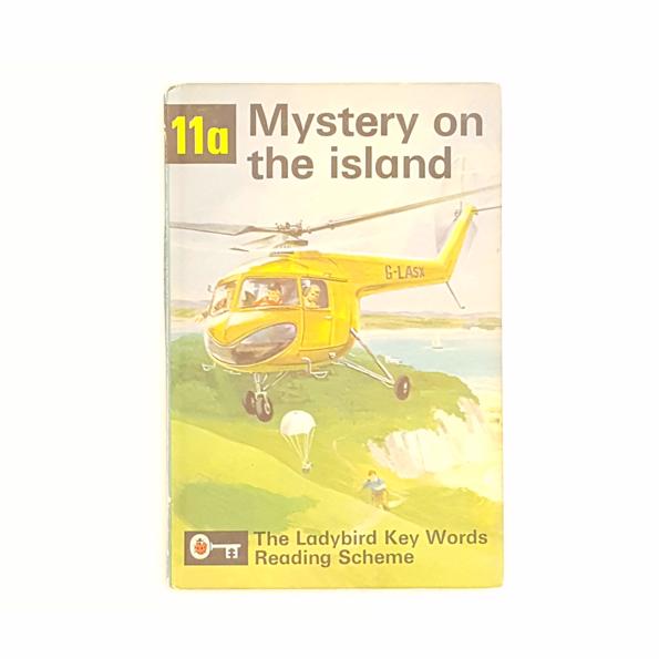 Ladybird 641 Key Words Reading Scheme: 11a Mystery on the Island by W. Murray 1966 - Country House Library