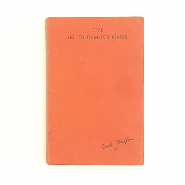 Enid Blyton's Five Go To Demon's Rocks 1961 - Country House Library