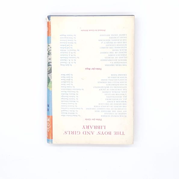 The Carne Cross Mystery by Nelson Mapple, the children’s press london and glasgow, 1965