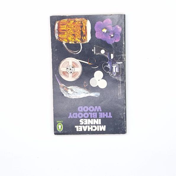 The Bloody Wood by Michael Innes, penguin, 1966