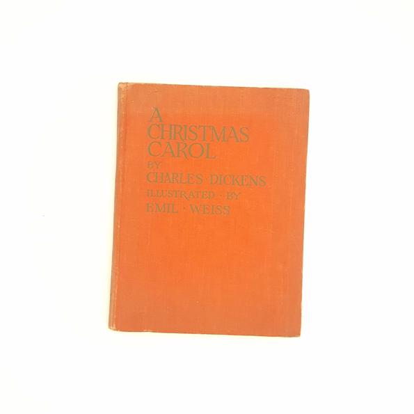 Charles Dickens' A Christmas Carol - Country House Library