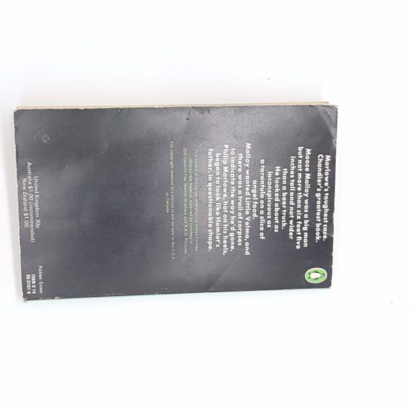Farewell,My Lovely by Raymond Chandler, penguin, 1973