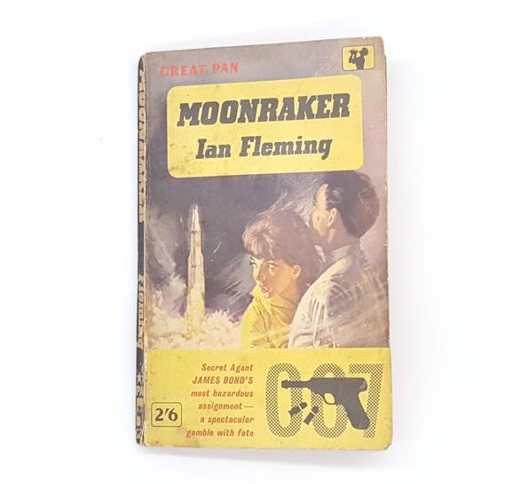 Moonraker by Ian Fleming, penguin, 1962