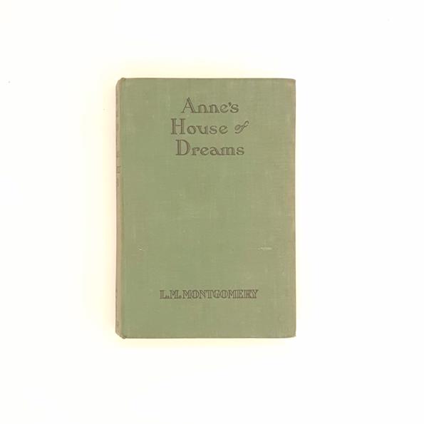 Anne's House of Dreams by L. M. Montgomery 1931