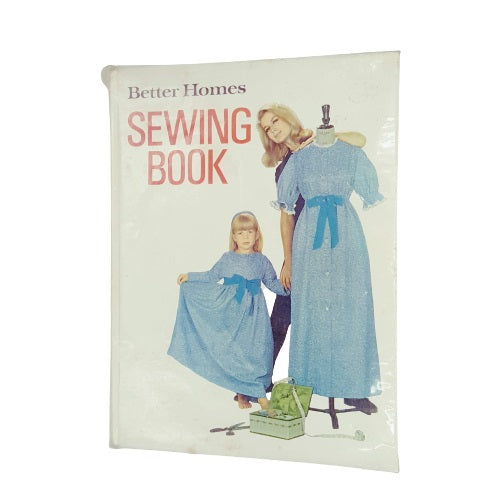 Better Homes Sewing Book by Elspeth Wilding - Collins