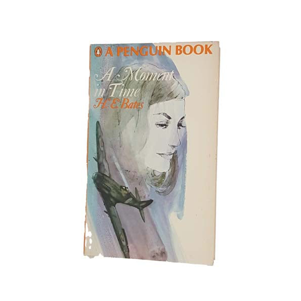 A Moment in Time by H.E. Bates - Penguin, 1969