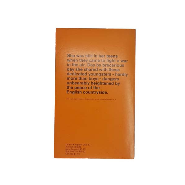 A Moment in Time by H.E. Bates - Penguin, 1969