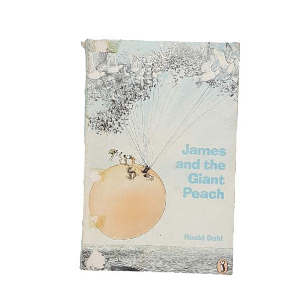 Roald Dahl’s James and the Giant Peach - First Puffin Edition, 1973