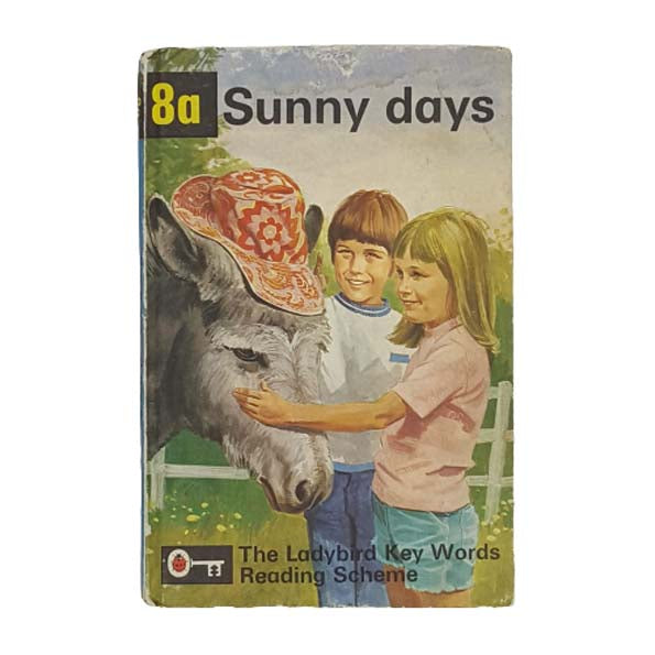 Ladybird 641 Keywords Full Picture Cover: 8a Sunny Days