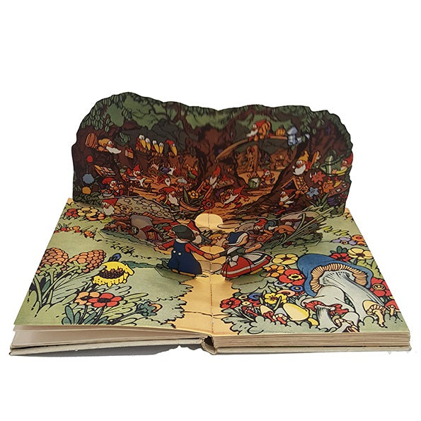 Mickey Mouse Presents His Silly Symphonies: Babes in the Woods: King Neptune - Pop-up Book