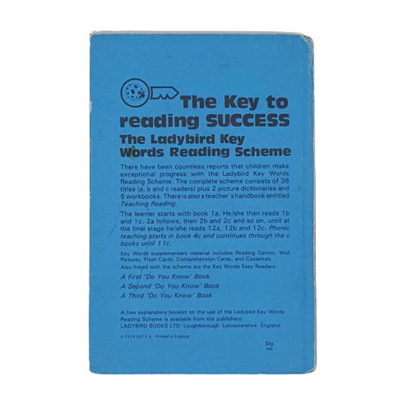 Ladybird 641 Keywords Border Picture Cover: 12a The Holiday Camp Mystery 1966