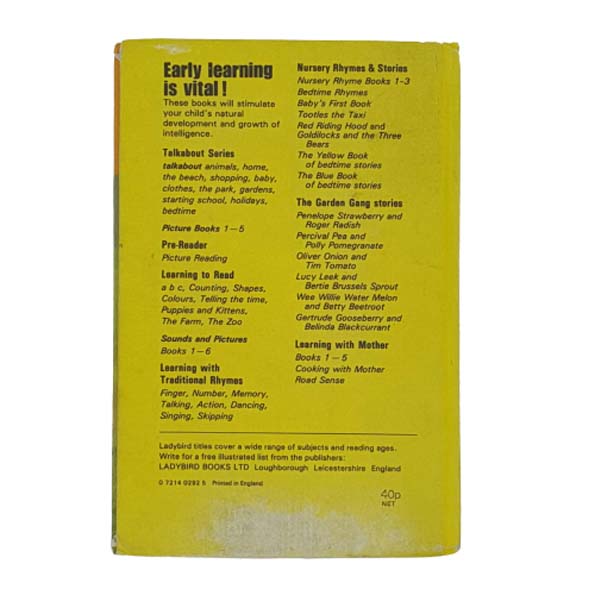 Ladybird 704 Picture Books: A Fourth Picture Book 1971