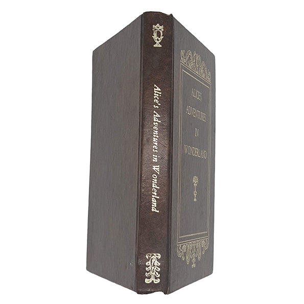 Lewis Carroll's Alice's Adventures in Wonderland - Avenel Books